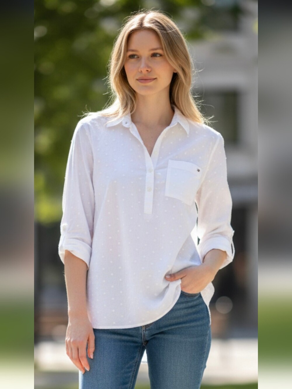 Tommy Hilfiger boyfriend fit button sleeve top. Size medium